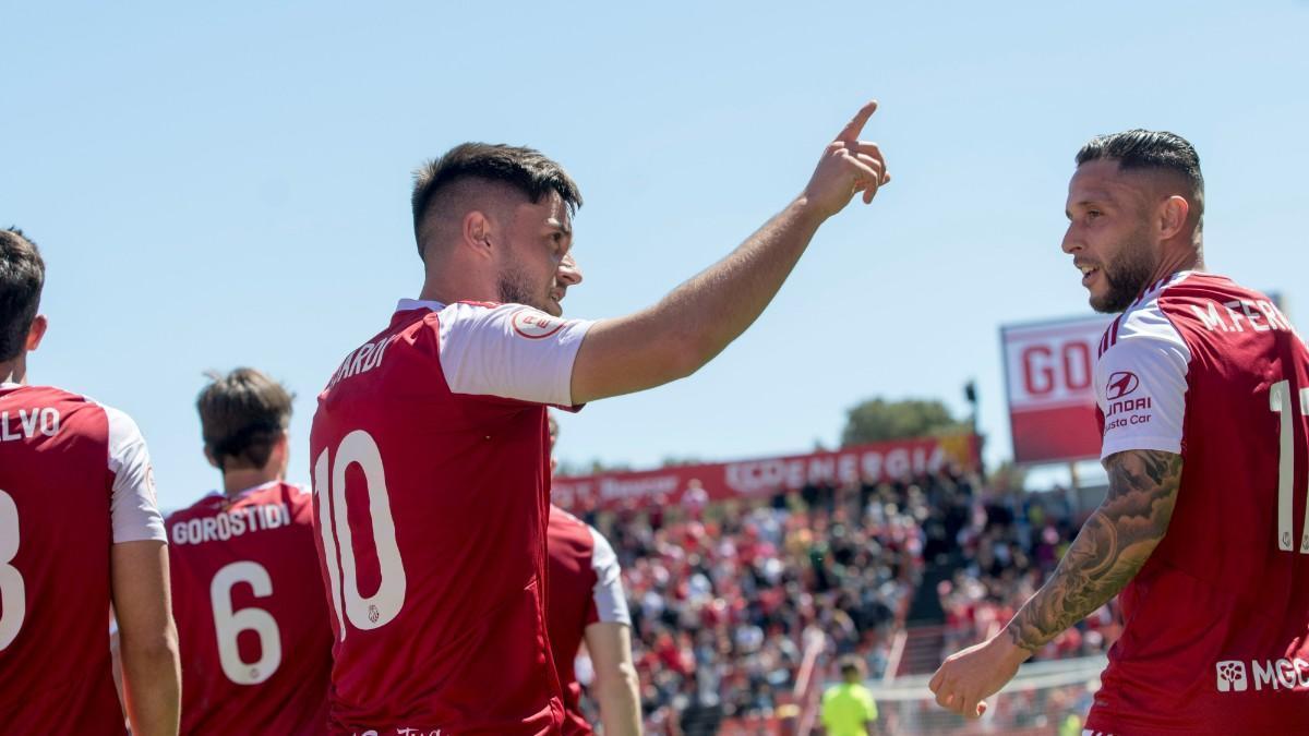 Jardí celebra un tanto con el Nástic.