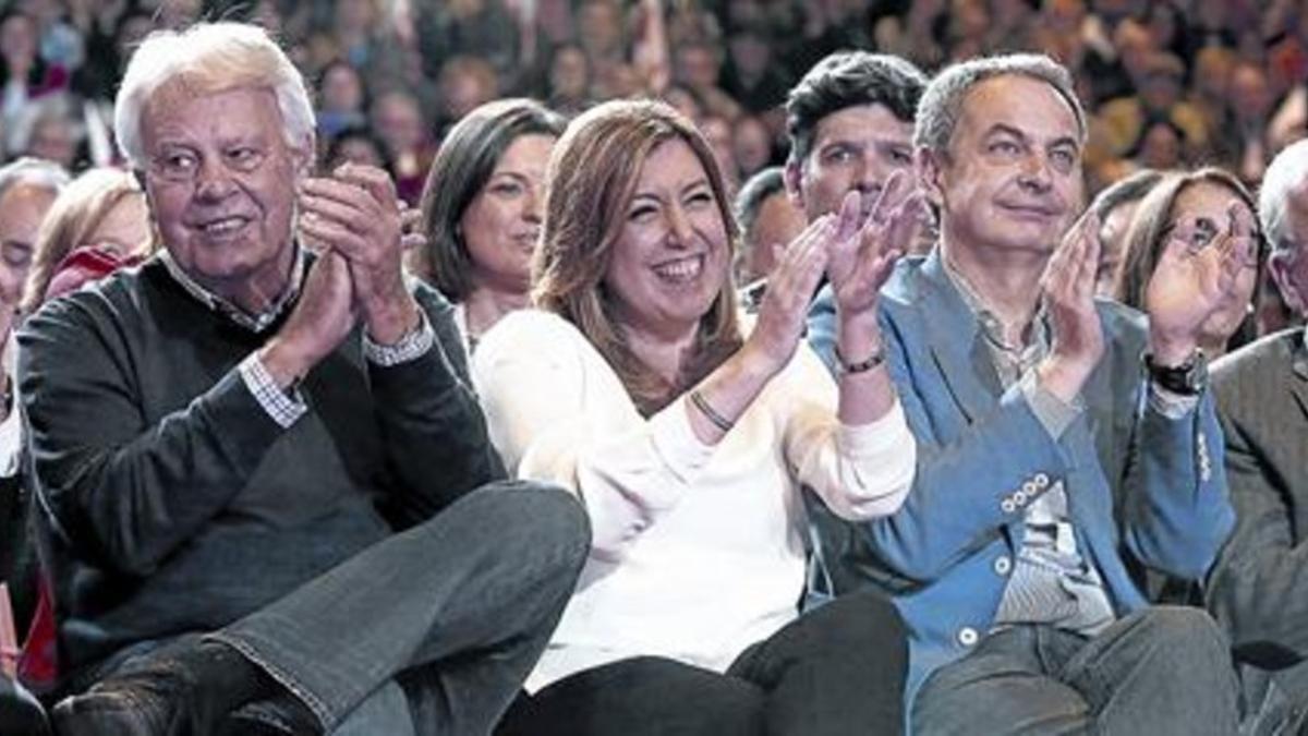 Los históricos 8 Alfredo Rubalcaba, Felipe González, José Luis Zapatero y Alfonso Guerra, en la presentación de Susana Díaz a las primarias.