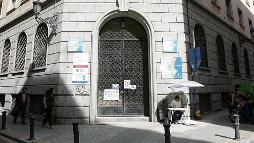 El centro médico de la calle Gerona está sufriendo una profunda remodelación.