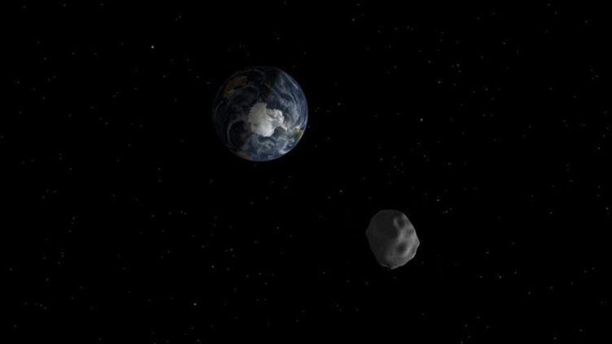 Unos astrónomos analizan un asteroide de solo dos metros a 128.000 kilómetros de la Tierra