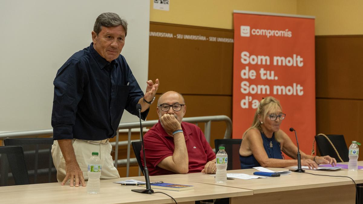Antonio Gutiérrez, Manuel Alcaraz y Cristina Beviá en el acto celebrado en Alicante.