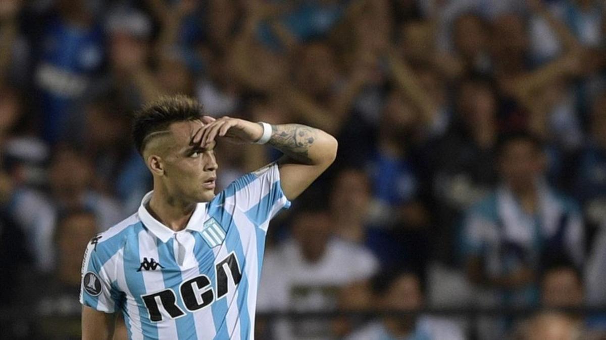 El argentino Lautaro Martínez, oficial con el Inter de Milán