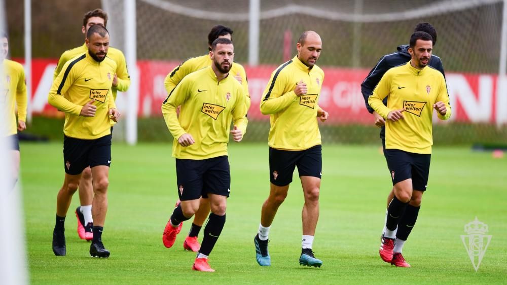 Entrenamiento del Sporting en Mareo.