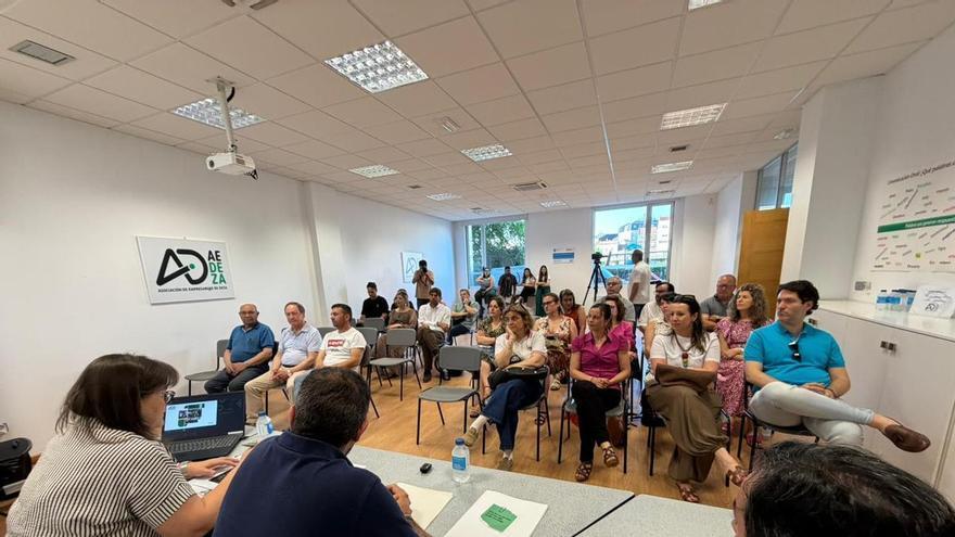 David Campos urge a buscar relevo para dirigir una AED que baja a 344 socios