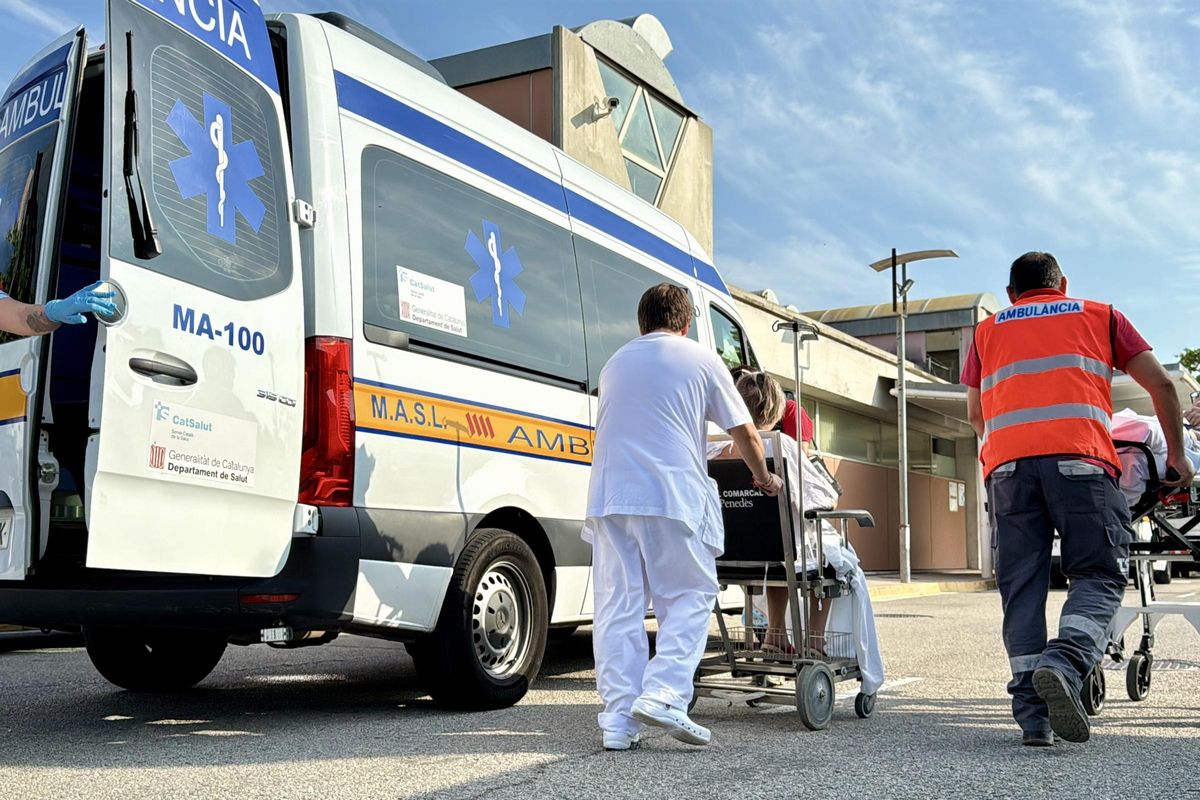 El Hospital Comarcal de l Alt Penedès reabre tras las inundaciones del 12 de julio.