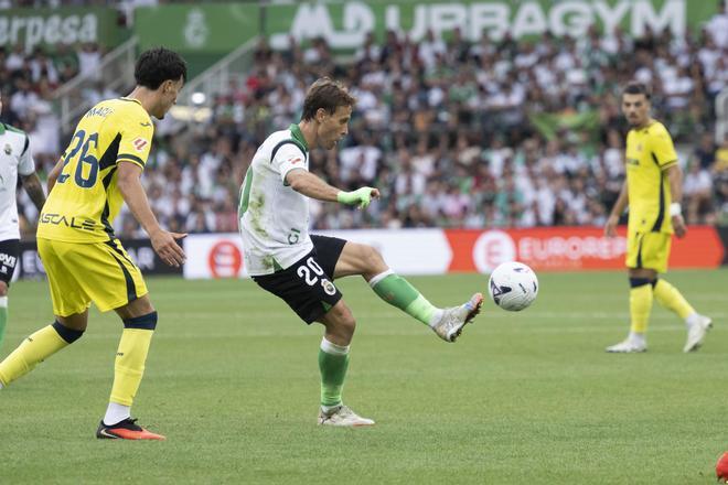 El Racing de Canales asusta a un Villarreal que reaccionó a tiempo (2-2)