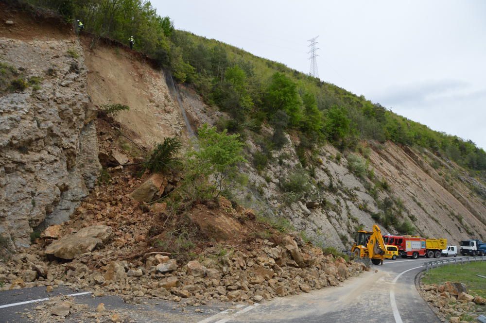 Esllavissada a la C-16, a Guadiola de Berguedà