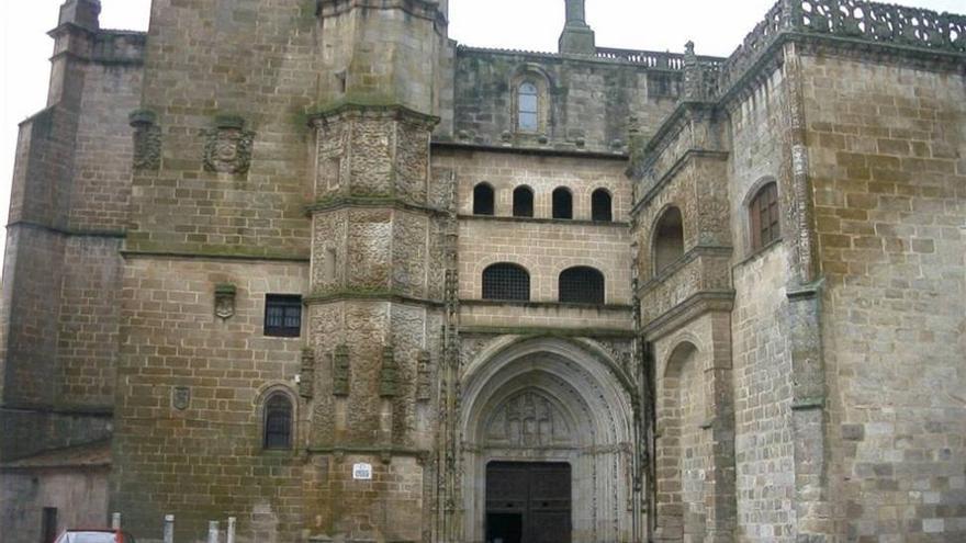 Fomento destina dos millones para la catedral de Coria y la iglesia Santa Catalina de Badajoz