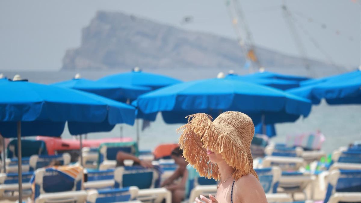 La Aemet amplía los avisos para este jueves: eleva a naranja el de tormentas en la costa de Alicante y activa el amarillo por temporal marítimo