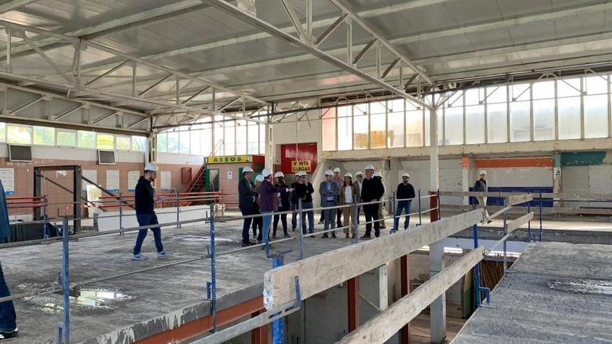 Goteras por las filtraciones de las lluvias en los puestos del Mercado Municipal