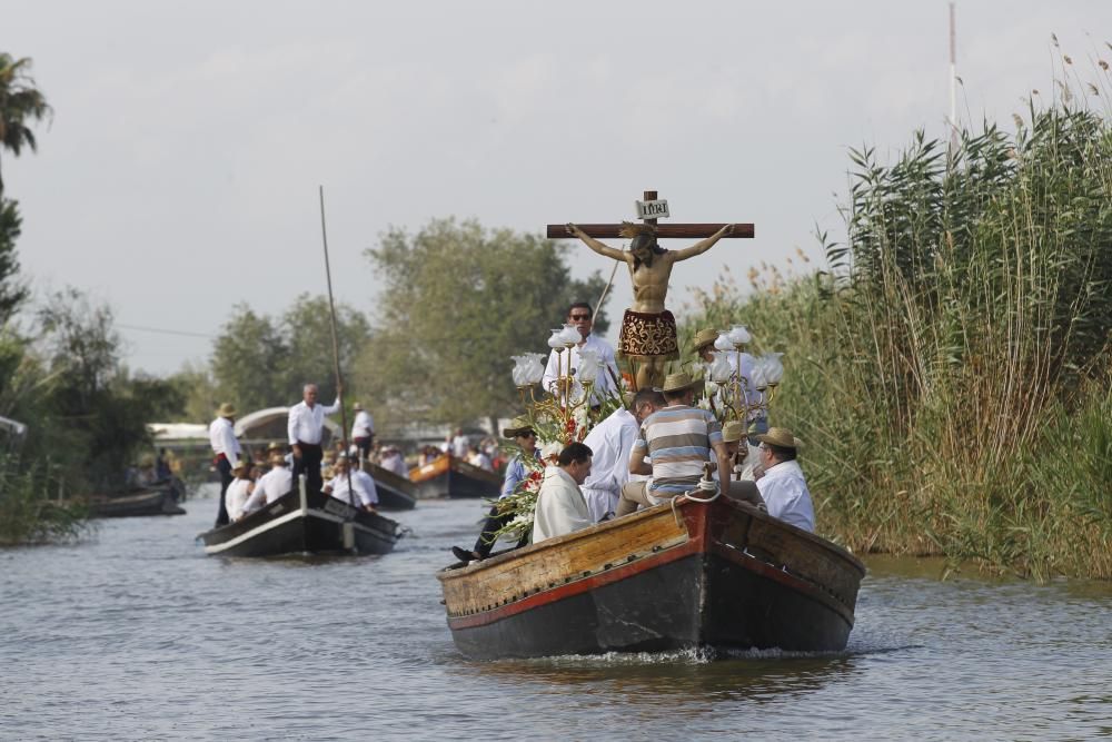 Encuentro de los Cristos de El Palmar, Catarroja, Silla y Massanassa en el Lago de la Albufera