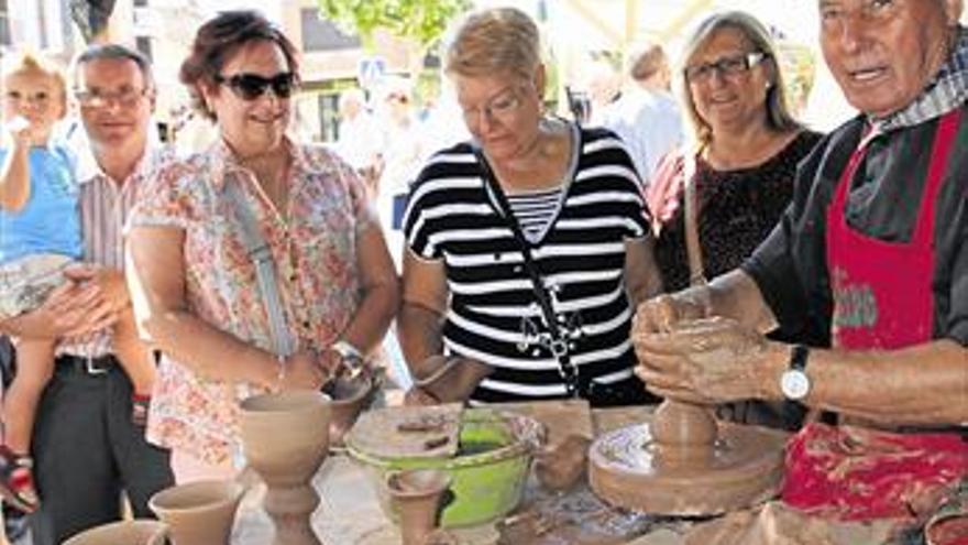 Moró dinamiza el comercio con lo mejor de su artesanía