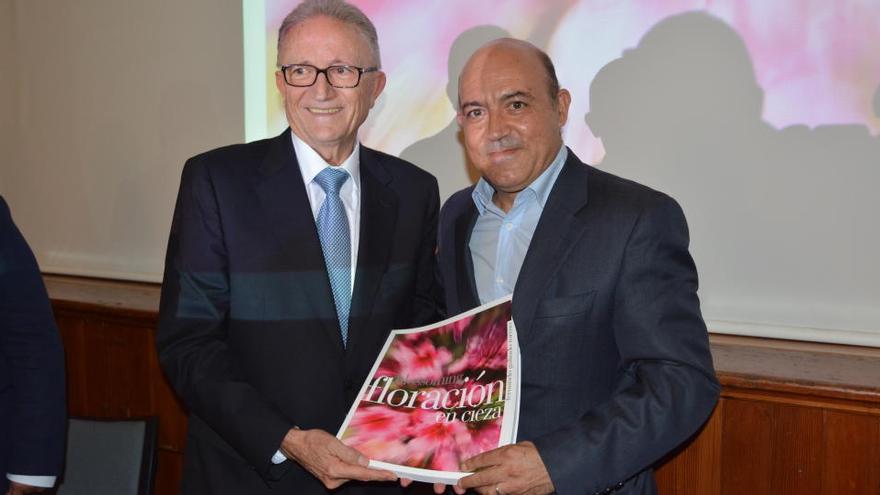 Fernando Galindo presenta su libro sobre la floración