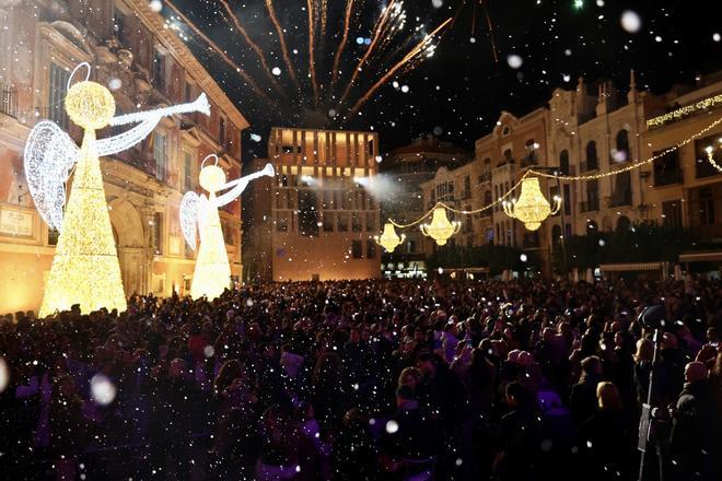 Las mejores imágenes del encendido de luces de Navidad de Murcia