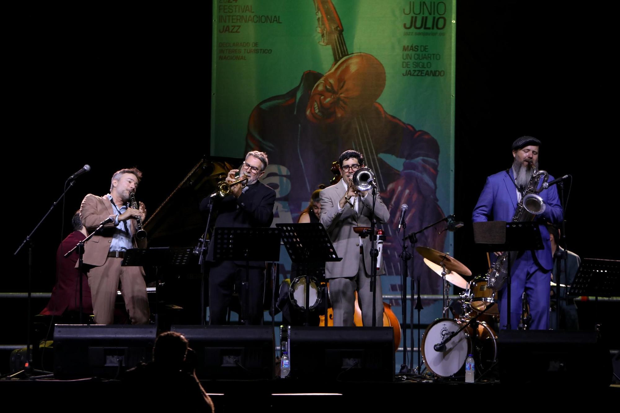 Concierto de Adrián Cunningham y su banda ‘His Old School’ en el Festival de Jazz de San Javier.