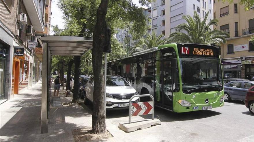 El Ayuntamiento de Cáceres plantea descuentos en el precio de los billetes del autobús urbano