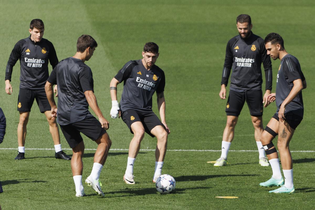 El último entrenamiento del Madrid antes de su estreno en Champions: sin Carvajal, lesionado