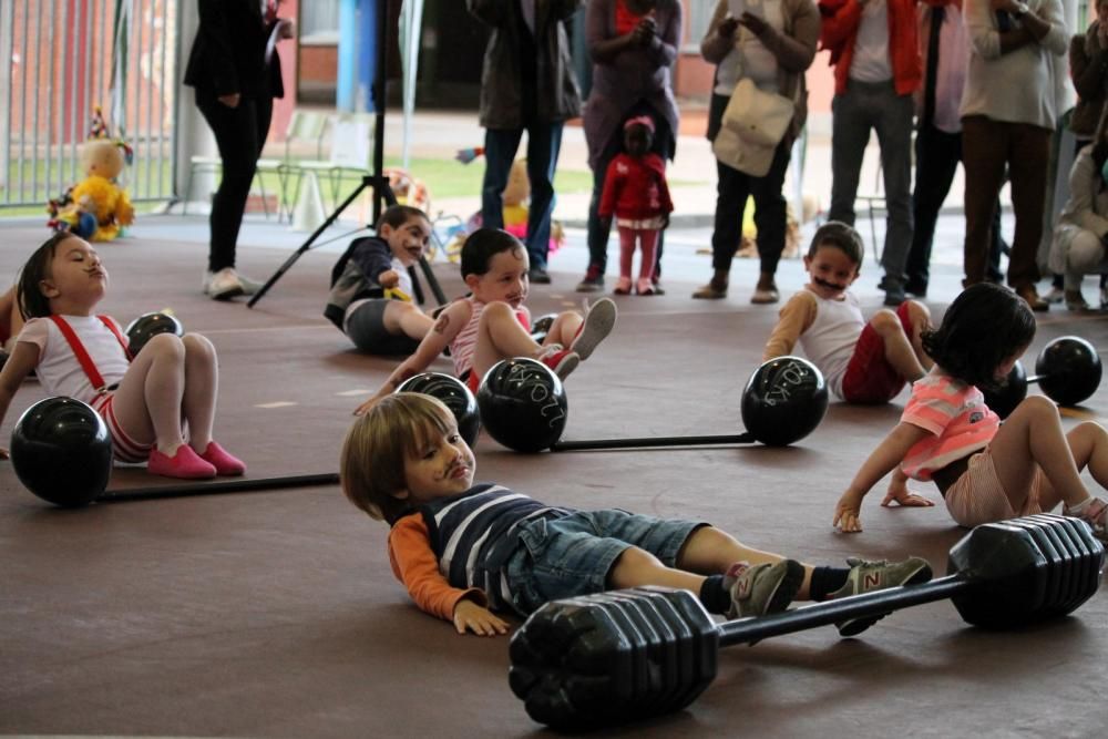 Un circo en el colegio Laviada