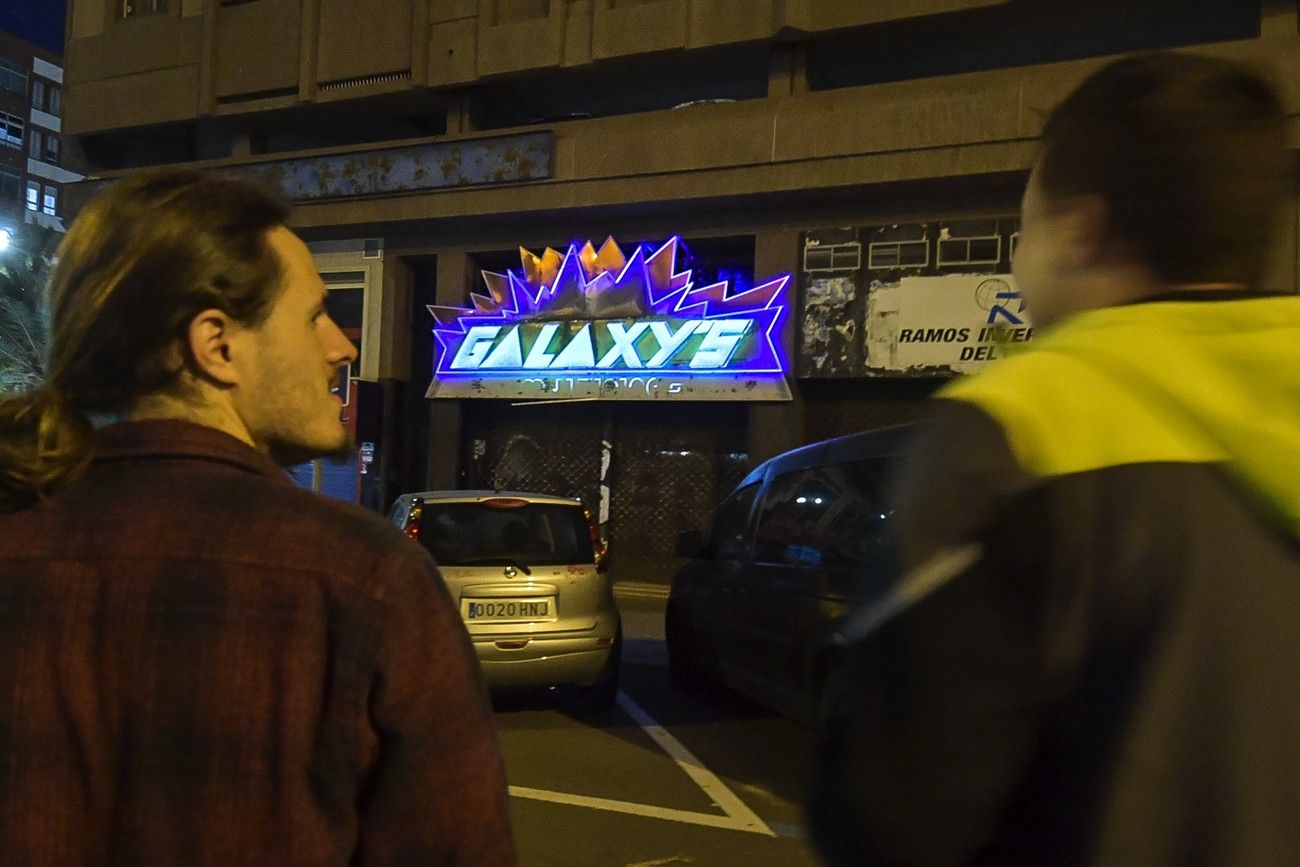 El Cine Galaxy 'vuelve a la vida' gracias a un 'video mapping' sobre la fachada