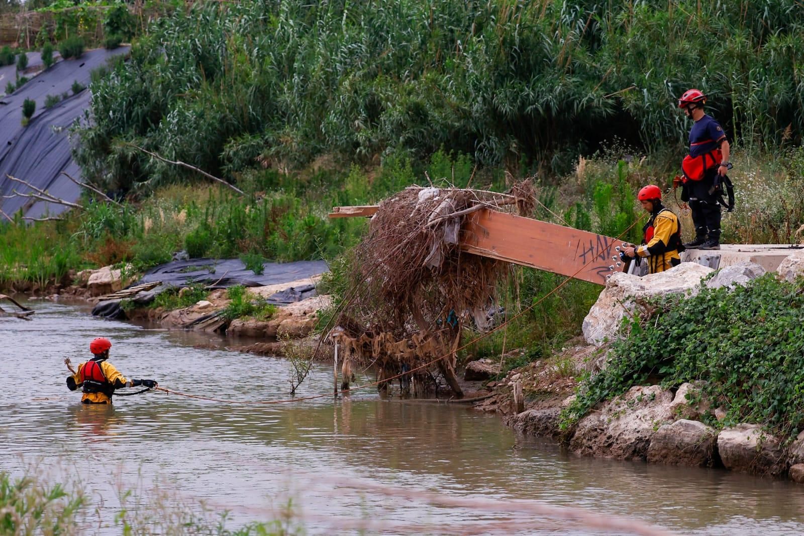Buscan a un joven desaparecido en el río Túria