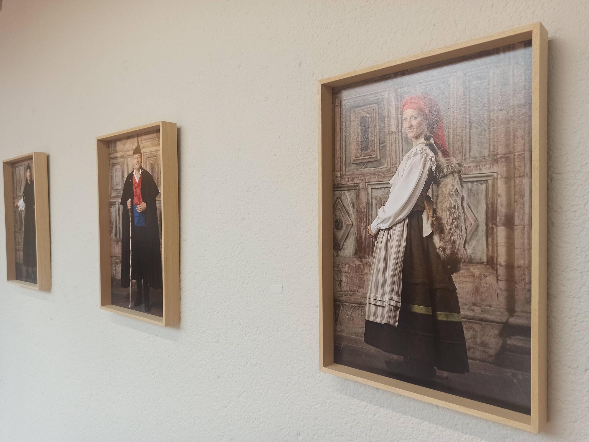 EN IMÁGENES | Así es la exposición "El vistir" sobre el traje tradicional asturiano