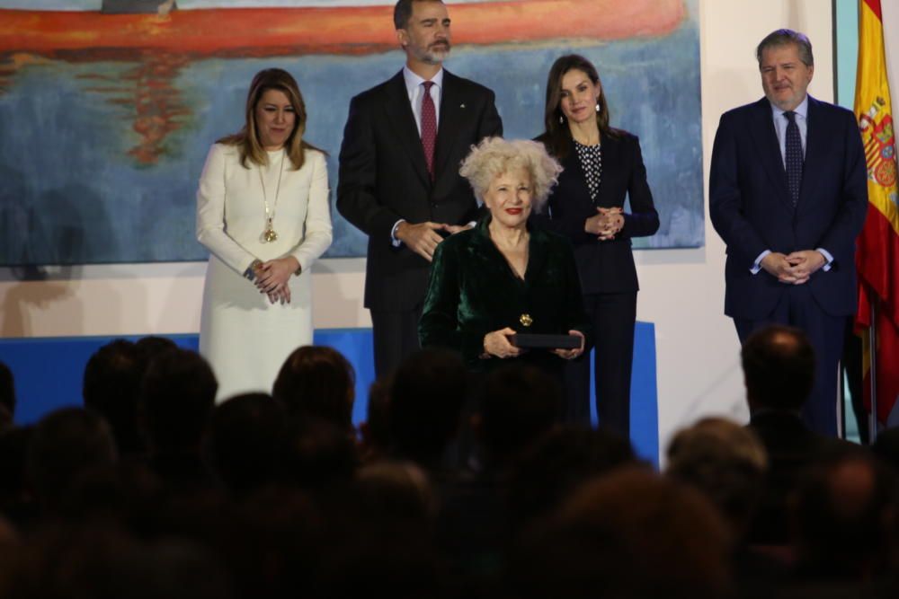 Los Reyes de España presiden la entrega de las distinciones que otorga el Ministerio de Cultura, correspondientes a 2016. José Coronado, Ricardo Darín, El Julio, Pedro Subijana o el Orfeón Donostiarra, entre los premiados.