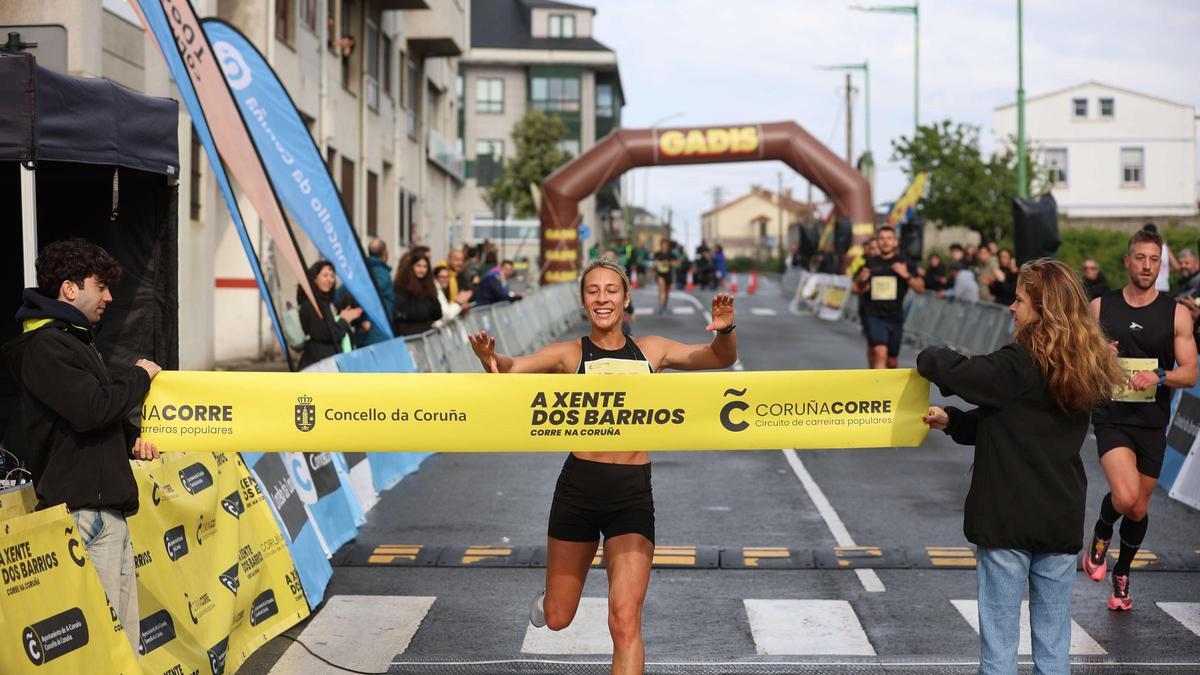 Facundo Medard y Alba Raso vencen en la Baixada Popular de Visma.