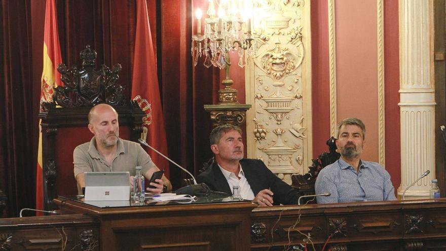 El pleno de Ourense se calienta con la precampaña electoral y las pullas de Jácome a los candidatos