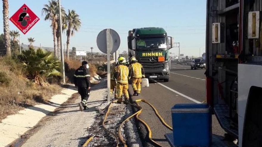 La fuga de gasoil no ocasionó alteración del tráfico en la A-7