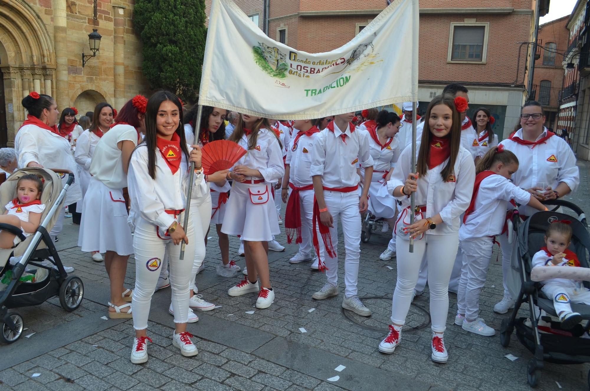Fiestas del Toro en Benavente: Así ha sido el primer desfile de las peñas