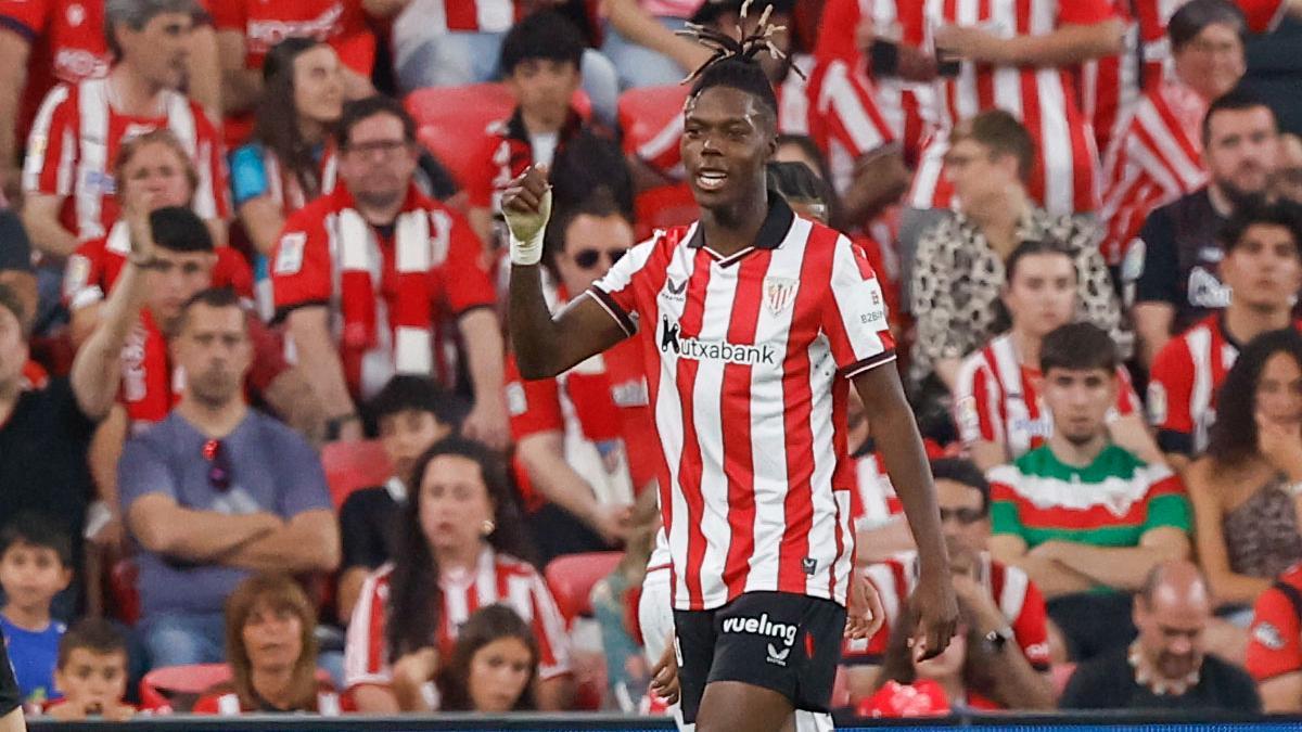 Nico Williams durante el partido ante Osasuna