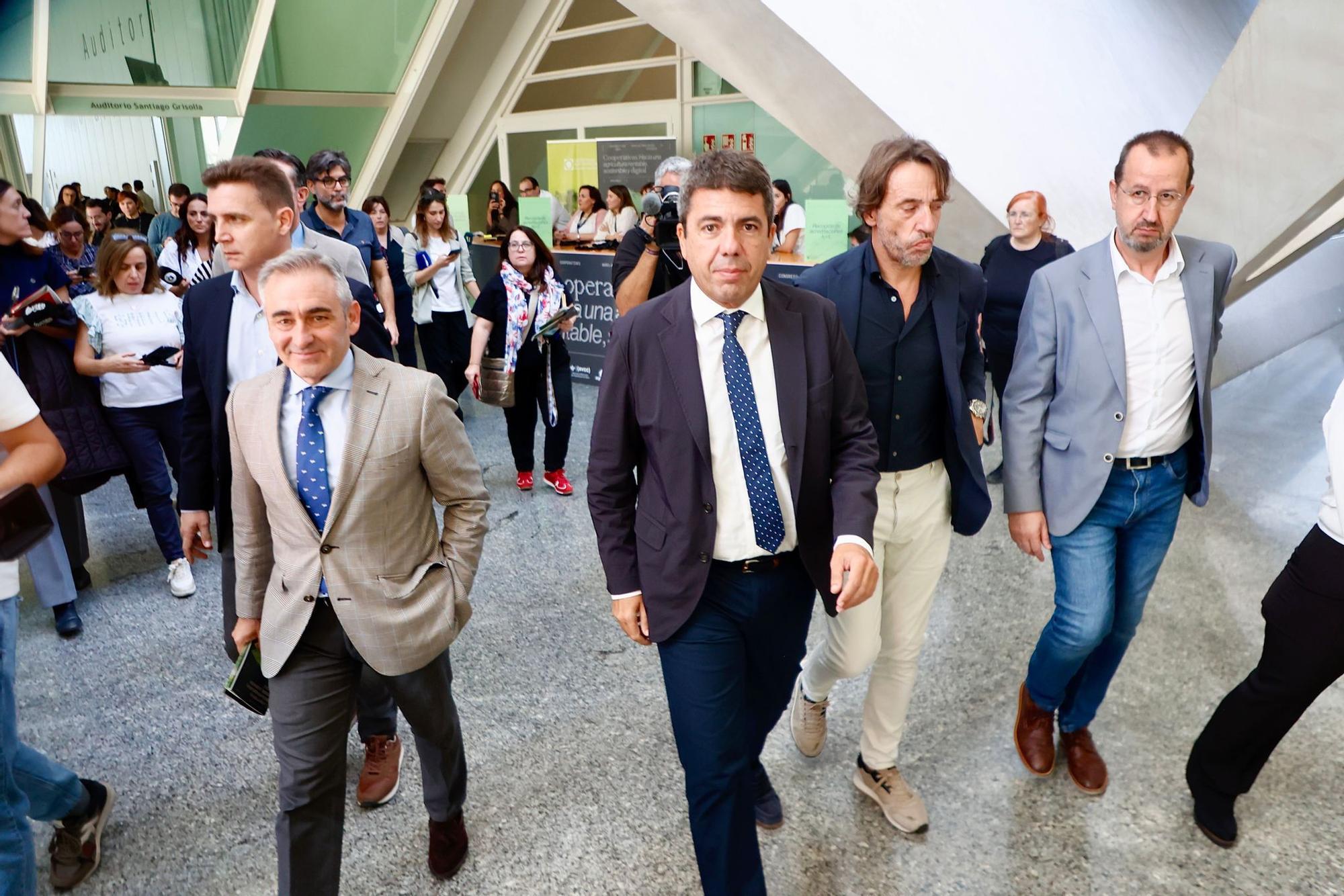 Primer acto de Carlos Mazón tras el funeral de Estado y los abucheos de las víctimas