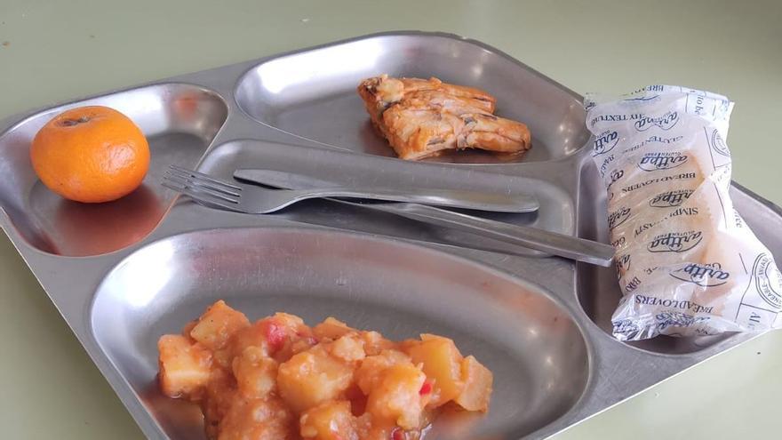 Las familias del colegio Valdespartera denuncian &quot;escasez&quot; en las raciones del menú escolar: &quot;Los niños pasan hambre&quot;