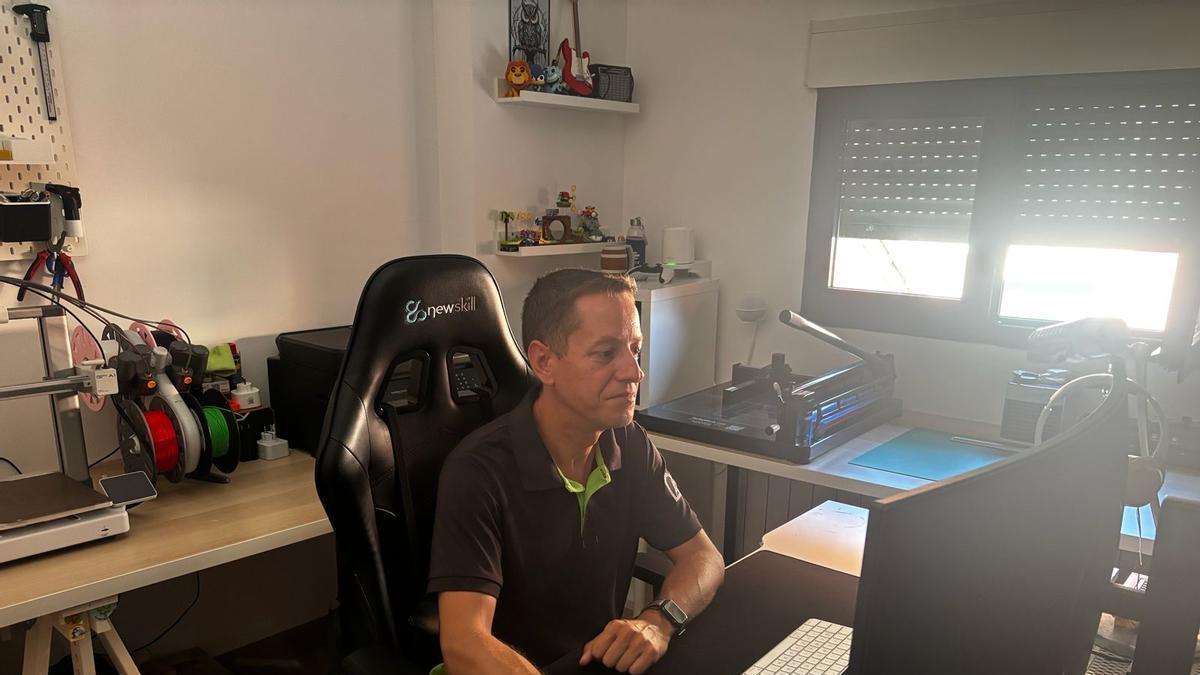 Javier Domingo, emprendedor toresano, en la sede de su empresa, Arco Publicidad.