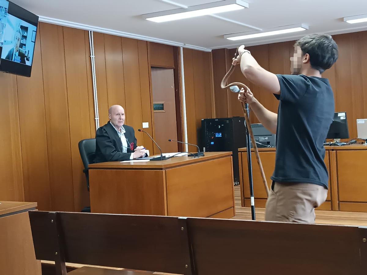 Durante el interrogatorio, el denunciado se explayó en explicar cómo se comporta la zamarra