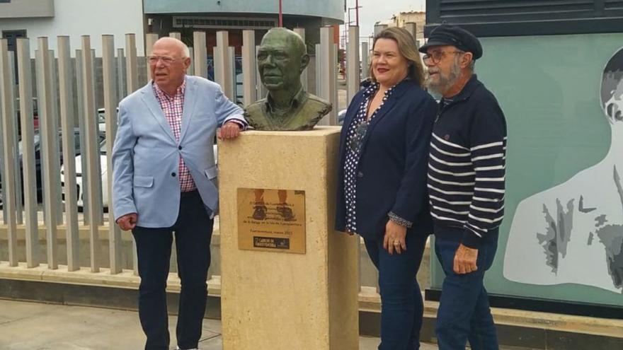 Fuerteventura expresa su agradecimiento a Sergio Perdomo con un busto