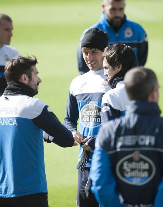 Ensayo a puerta cerrada para el derbi en Riazor