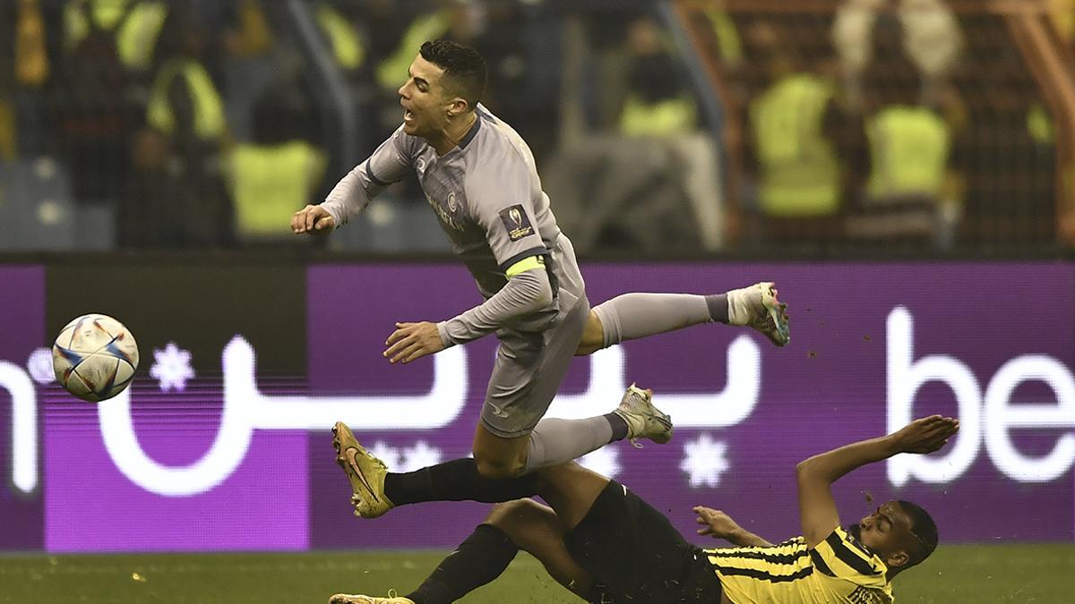 Cristiano, ante el Al Ittihad.