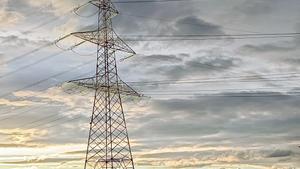 Una torre de la red de transporte de electricidad.