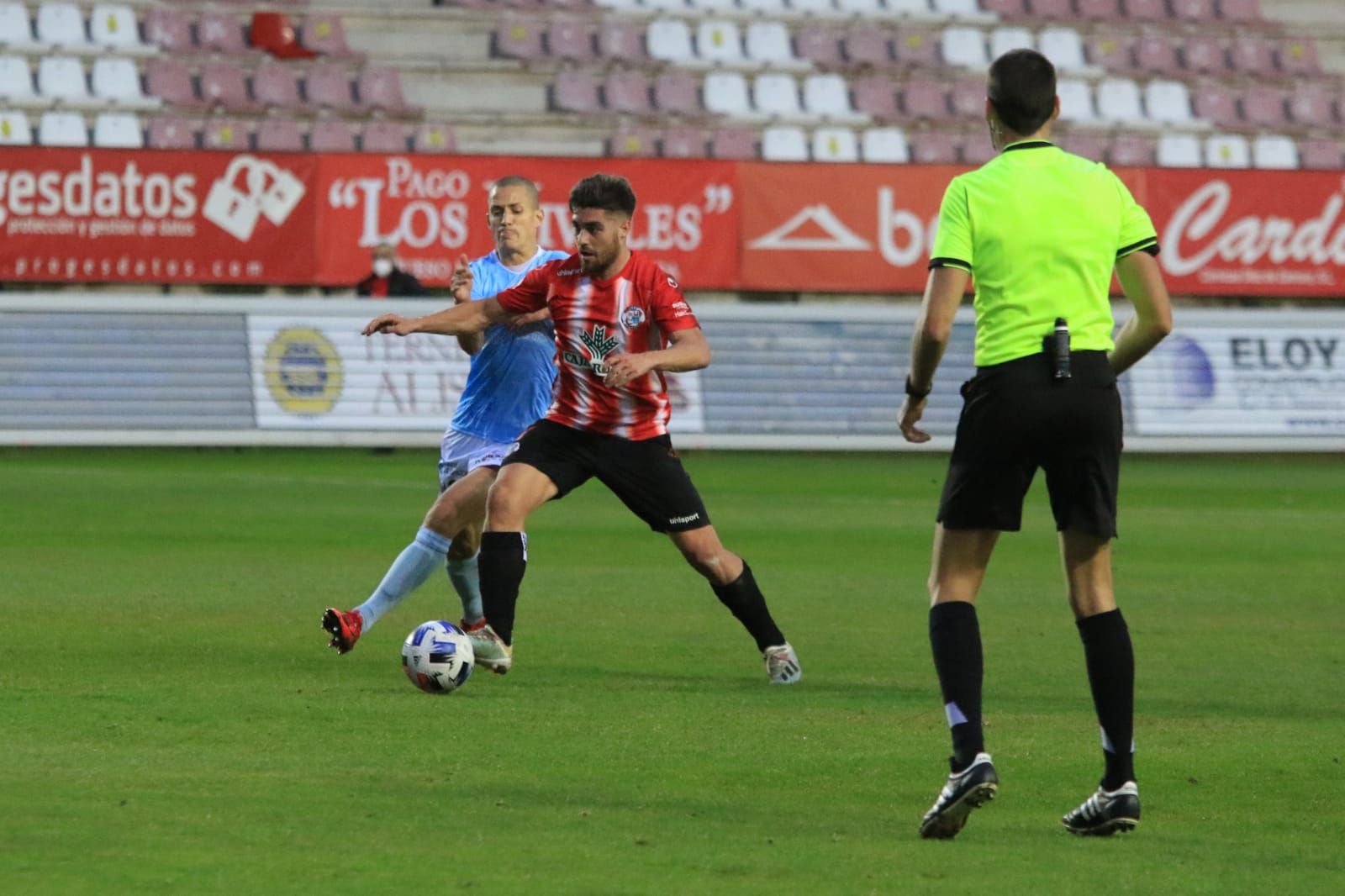 Las mejores imágenes del duelo entre el Zamora CF y el Pontevedra (0-0)