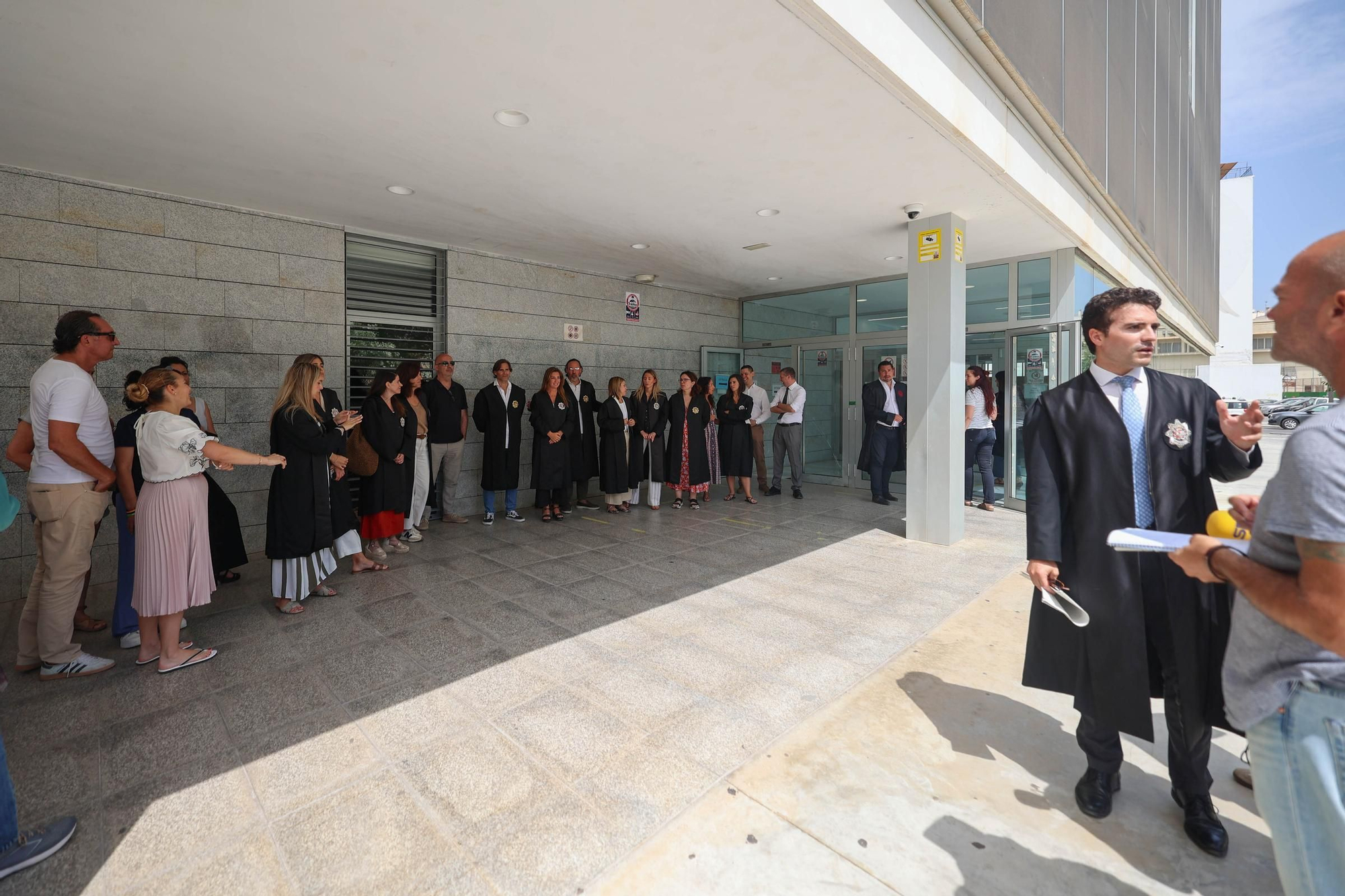 Todas las imágenes de la protesta de jueces en Ibiza
