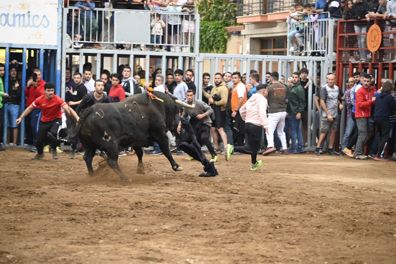 Galería | Las imágenes de la penúltima tarde de toros de las fiestas de Almassora