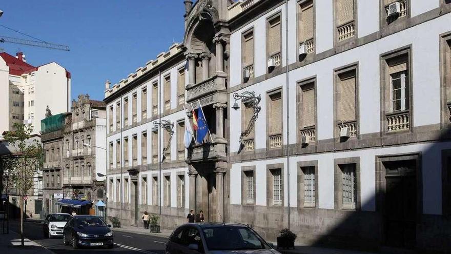 Fachada de la Diputación de Ourense.