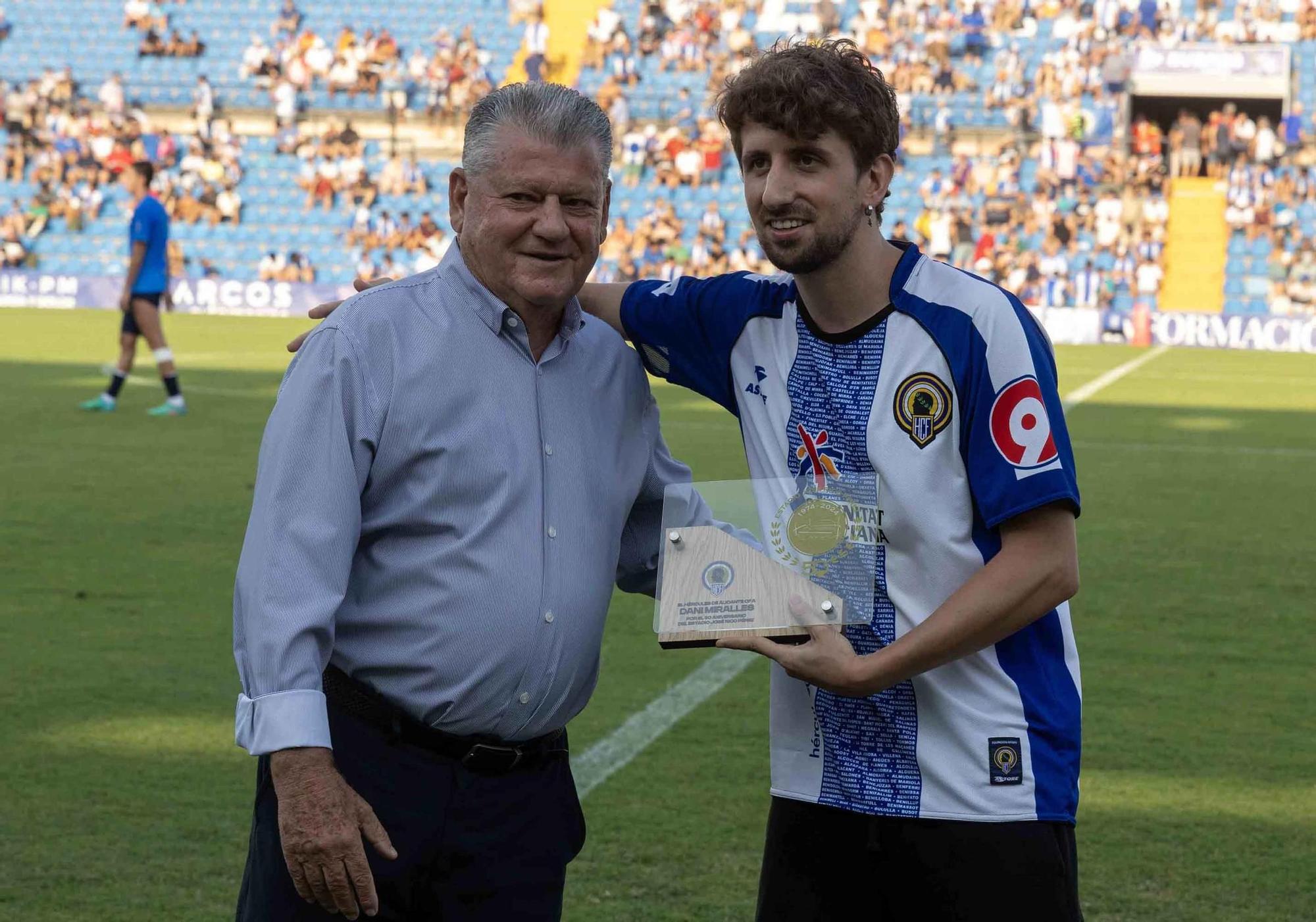 El Hércules celebra el 50 aniversario del Rico Pérez ganando el Trofeo Ciudad de Alicante ante el Alavés