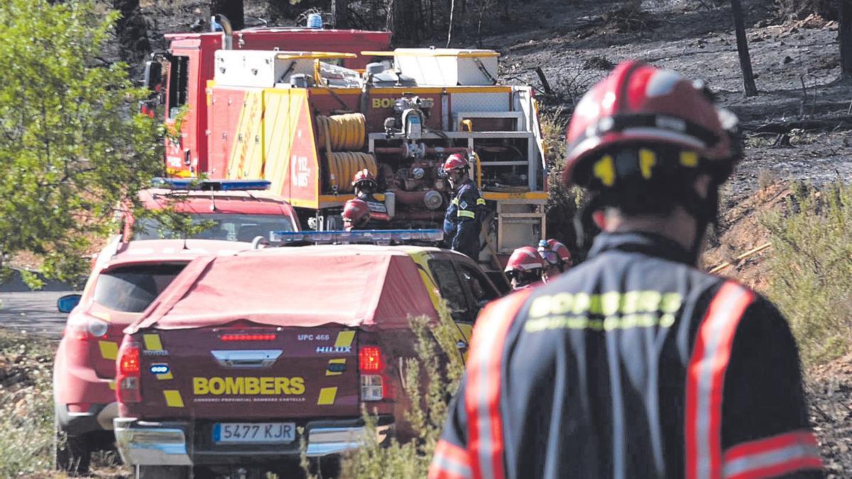 La pesadilla del fuego acaba 8 días después y los vecinos vuelven a casa