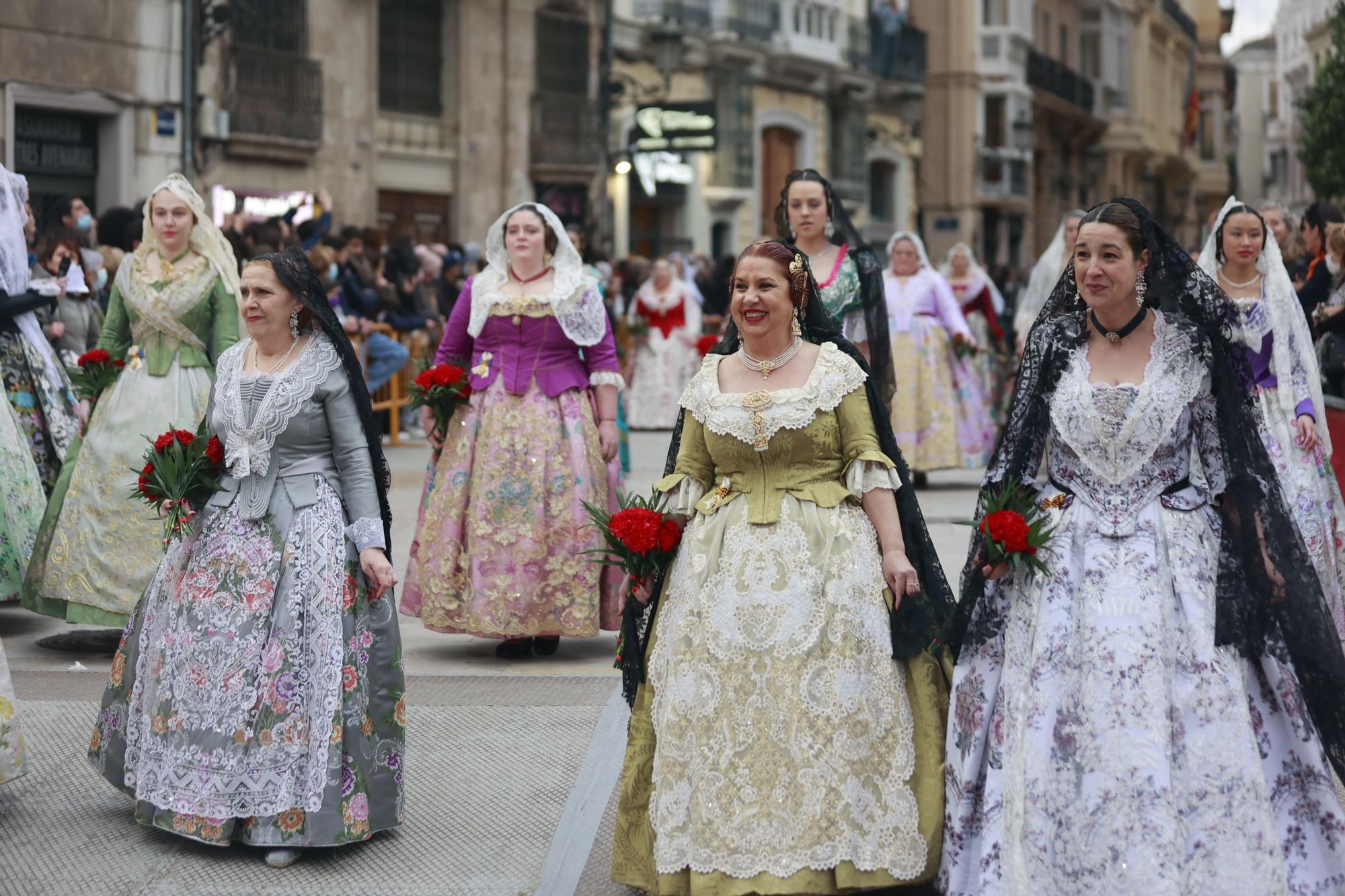 Búscate en el segundo día de ofrenda por la calle Quart (entre las 18:00 a las 19:00 horas)