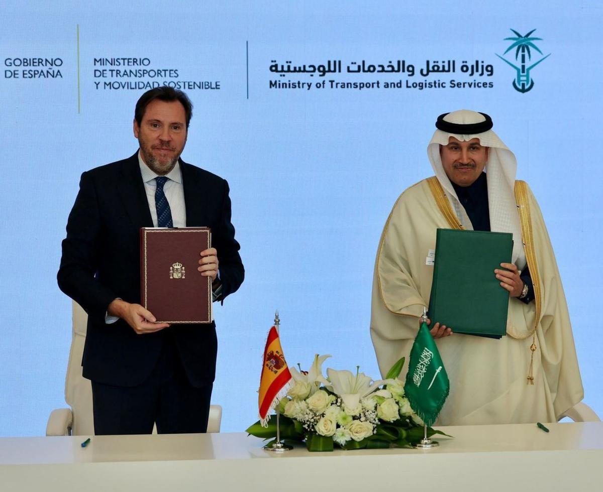 Puente firma la continuïtat de Renfe en l’AVE a la Meca fins al 2038