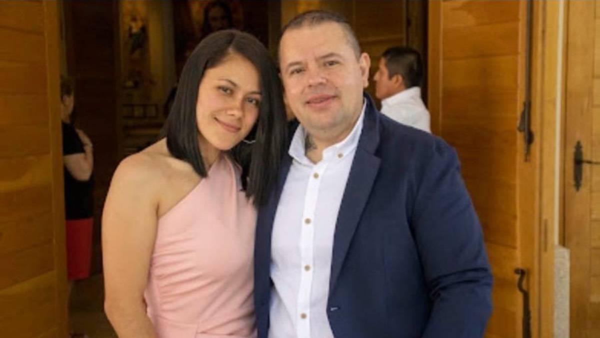 marilynMarylin Cortes, pedagoga infantil que trabaja como camarera de pisos en España, junto a su marido Andrés Serrano.