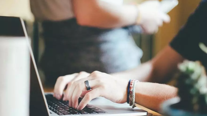 El 90 % de los consumidores creen que las tiendas online ayudan a reducir el coste de la vida