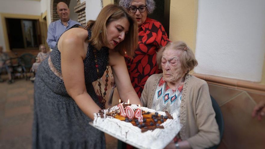 Cecilia Moreno Pérez, una flor de Córdoba con 104 primaveras